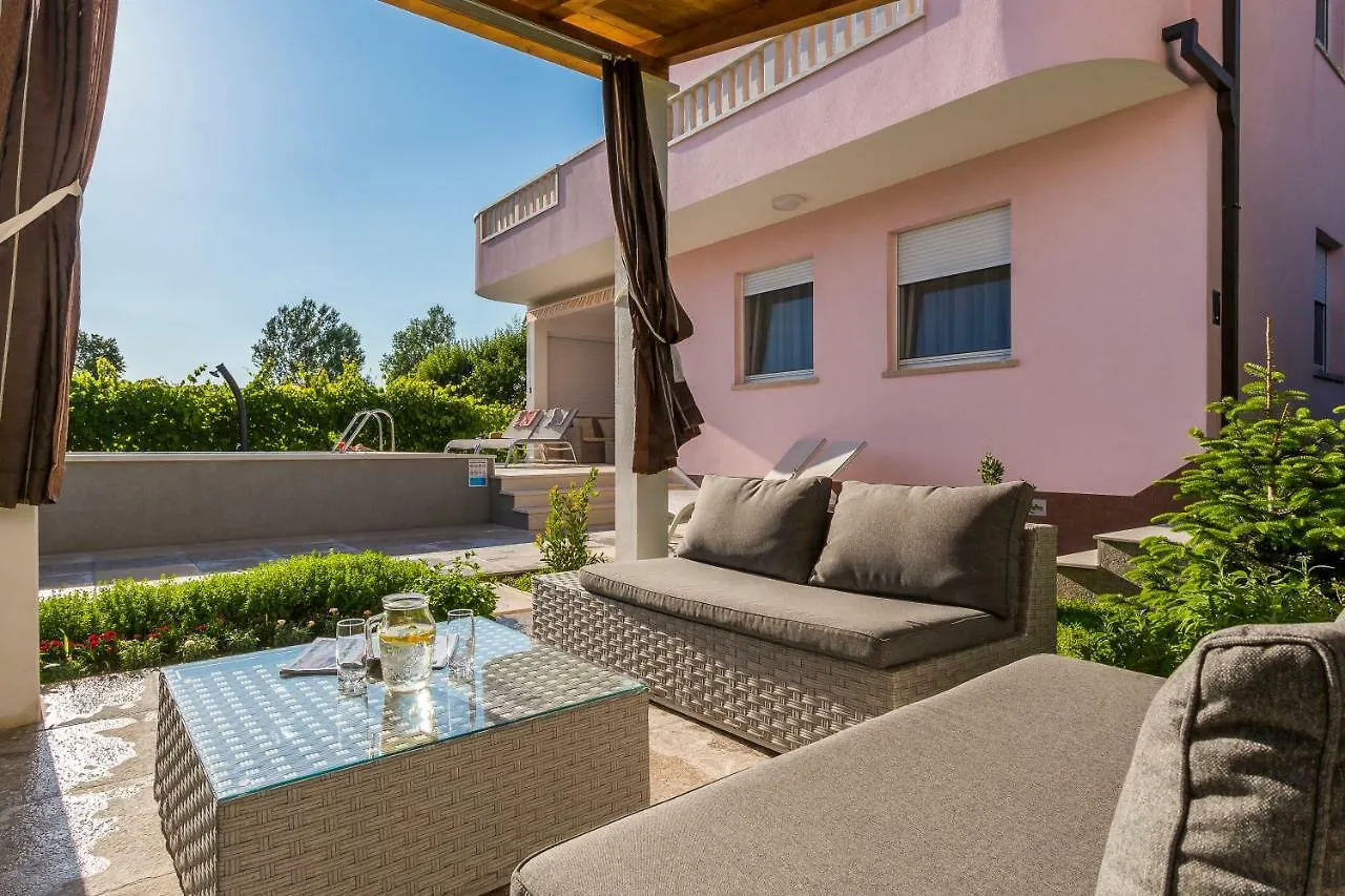 Villa Sweet Home Marija With Heated Pool Split 0*,