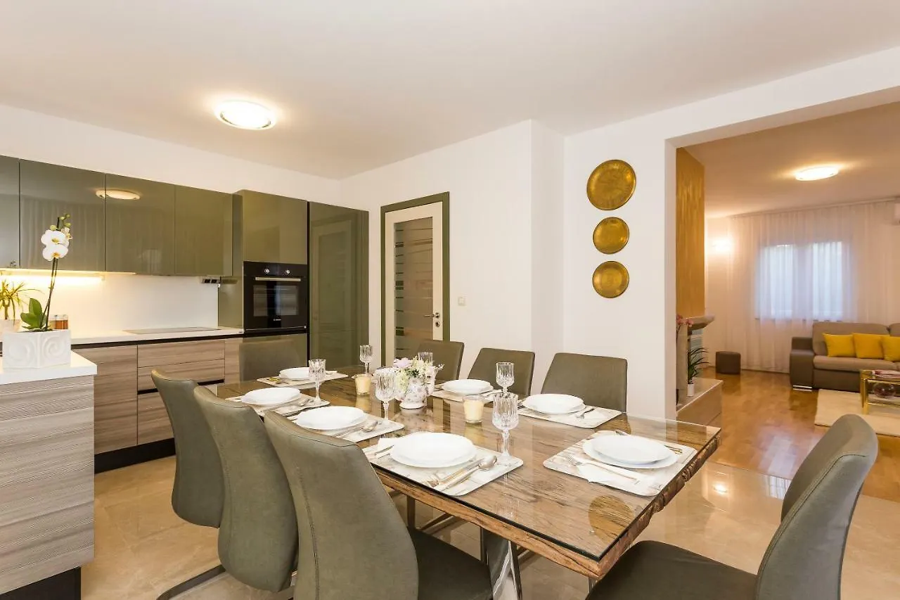 Villa Sweet Home Marija With Heated Pool Split Croatia