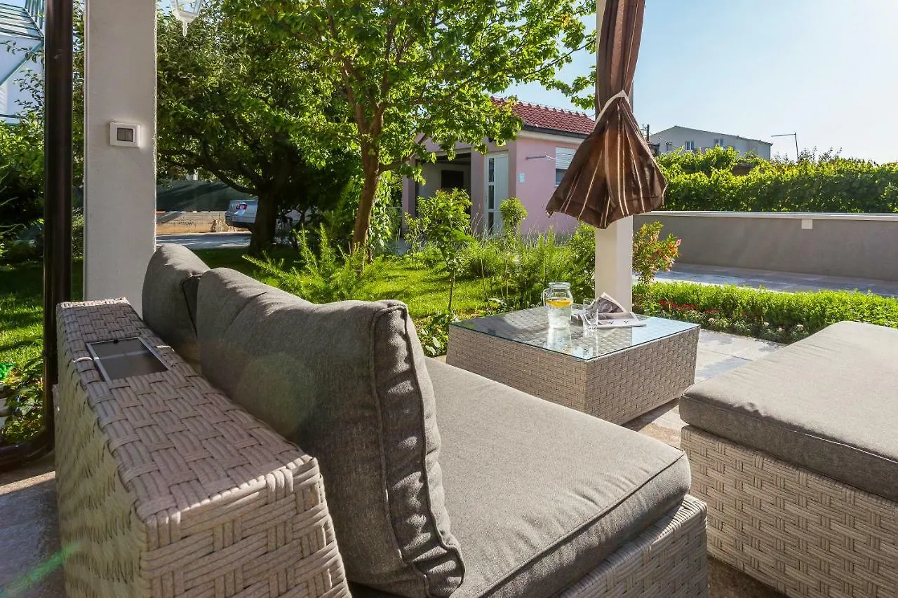 Villa Sweet Home Marija With Heated Pool Split