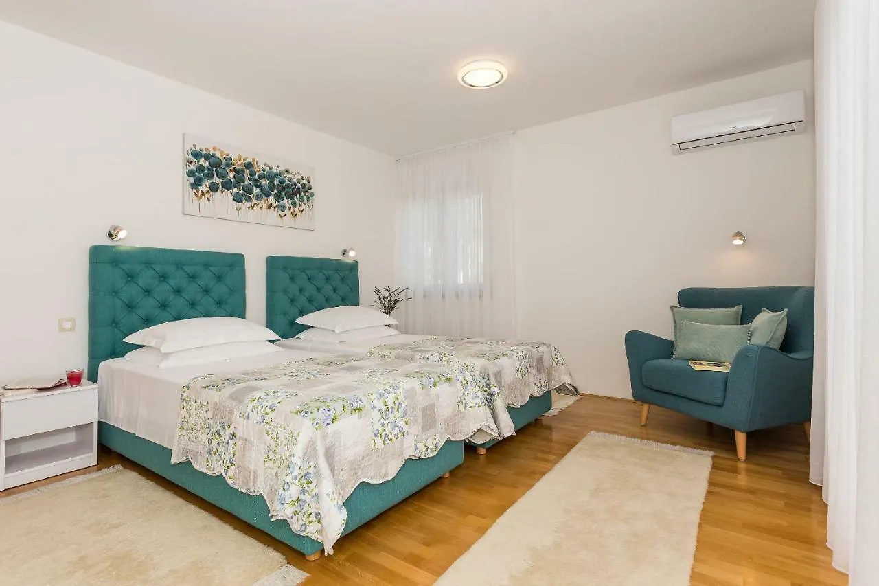 Villa Sweet Home Marija With Heated Pool Split