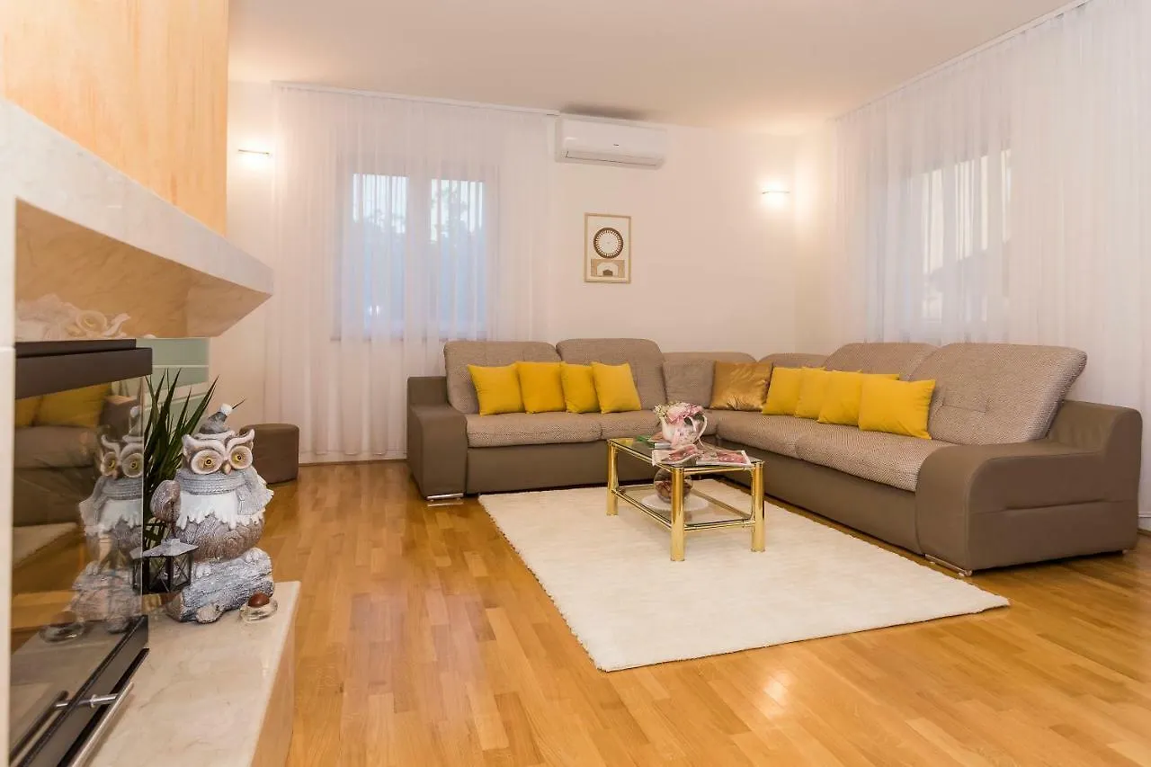 Villa Sweet Home Marija With Heated Pool Split Croatia