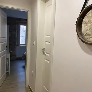 Cloe Apartment